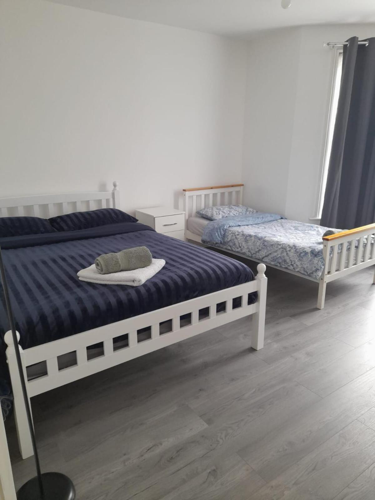 Rayan'S Lodge Stratford Лондон Екстер'єр фото